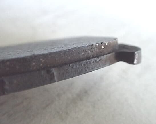 ブレーキパッド残4ミリ